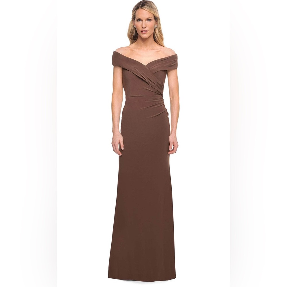 La Femme - 27959 Pleat-Ornate Off Shoulder Jersey Dress NWT Women’s Size 4